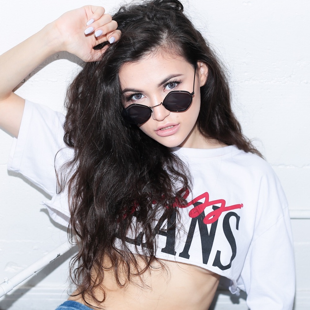 ‘90s Vintage-Look Small Sunglasses